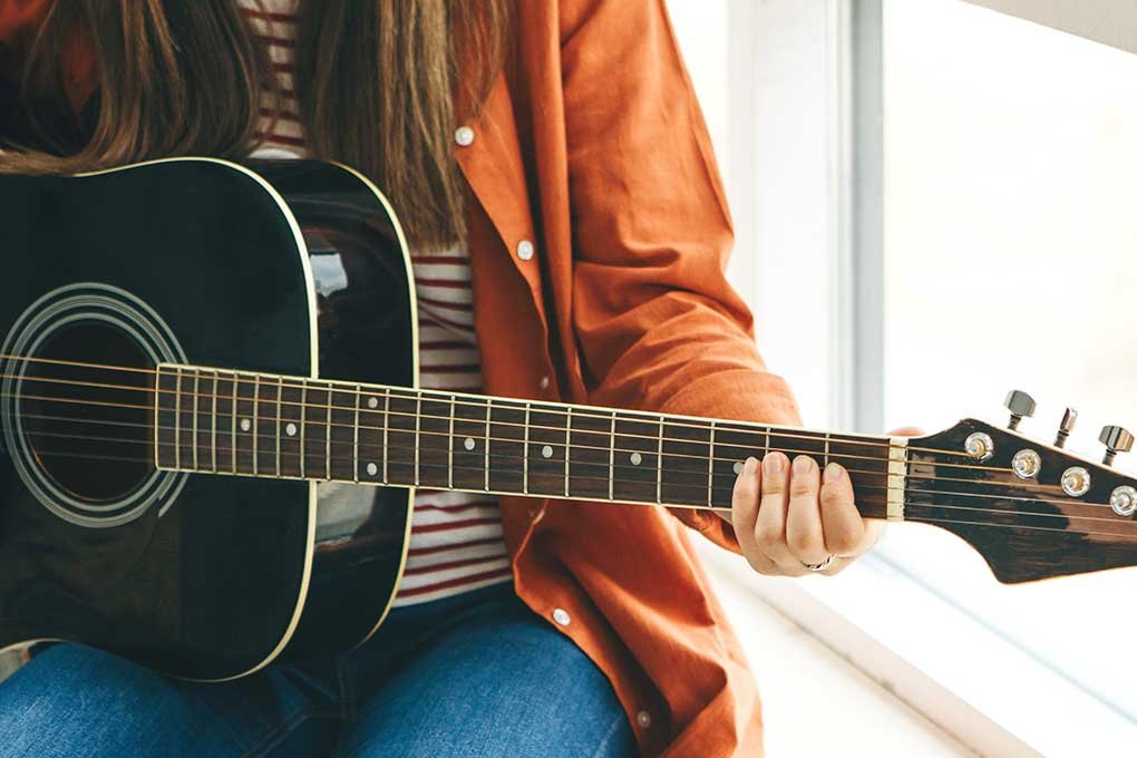 Regular-Guitar-Course-Featured-Images Regular-Guitar-Course-Featured-Images